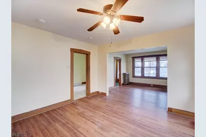140 Westervelt Ave, Hawthorne, NJ 07506 - Photo 12