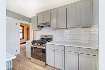 140 Westervelt Ave, Hawthorne, NJ 07506 - Photo 8