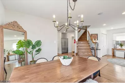 10 Tulip Ct, Kenilworth, NJ 07033 - Photo 6