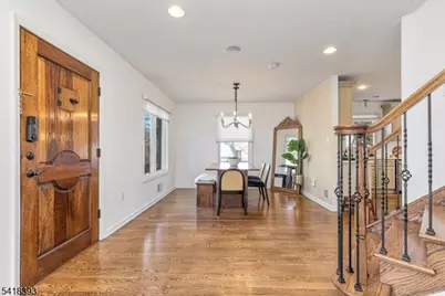 10 Tulip Ct, Kenilworth, NJ 07033 - Photo 2