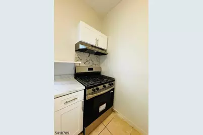 489 S 17th St #2, Newark, NJ 07103 - Photo 4