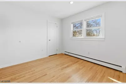 88 Columbus Ave, Belleville, NJ 07109 - Photo 16