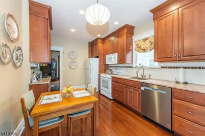 8 Appleton Rd, Bloomfield Twp., NJ 07003 - Photo 18