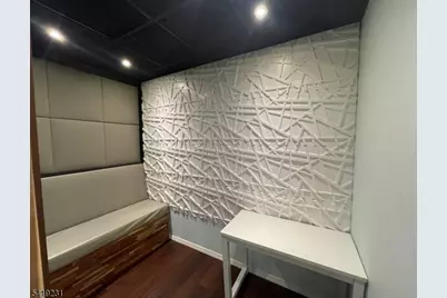 292 Bloomfield Ave, Montclair, NJ 07042 - Photo 8