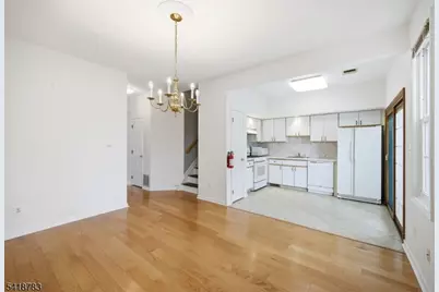 118 Cambridge Dr, Nutley, NJ 07110 - Photo 10