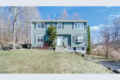 405 Cherry Ridge Rd, Vernon, NJ 07422 - Photo 1