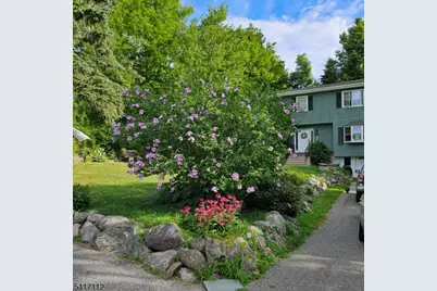 405 Cherry Ridge Rd, Vernon, NJ 07422 - Photo 2