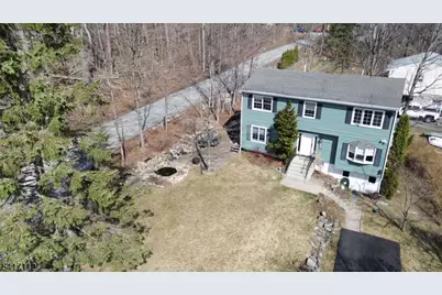 405 Cherry Ridge Rd, Vernon, NJ 07422 - Photo 4