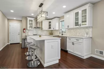 8 Wharton Ave, Bridgewater, NJ 08807 - Photo 6