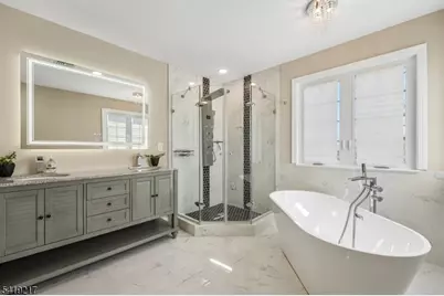 8 Wharton Ave, Bridgewater, NJ 08807 - Photo 14