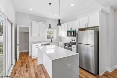 1044 Woodland Ave, Union Township, NJ 07083 - Photo 6