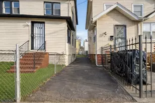 162 Columbia Ave, Newark, NJ 07106 - Photo 2