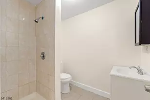 162 Columbia Ave, Newark, NJ 07106 - Photo 14