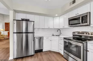 80 Wendover Ct, Bedminster Township, NJ 07921 - Photo 12