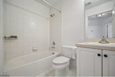 621 Binghampton Ln, Livingston, NJ 07039 - Photo 30