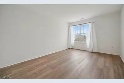 621 Binghampton Ln, Livingston, NJ 07039 - Photo 32