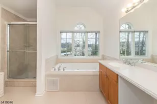1240 S Beverwyck Rd, Parsippany, NJ 07054 - Photo 16