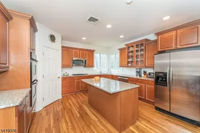 1240 S Beverwyck Rd, Parsippany, NJ 07054 - Photo 6