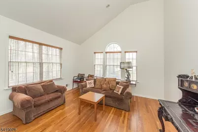 1240 S Beverwyck Rd, Parsippany, NJ 07054 - Photo 10