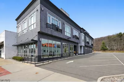 271 Millburn Ave #2D, Millburn, NJ 07041 - Photo 1