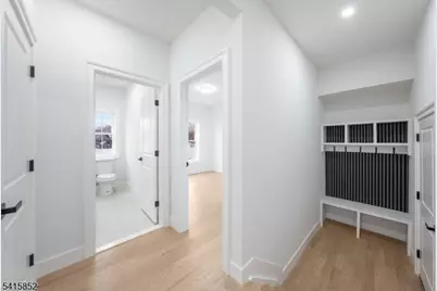 302 West Ln, Clark Township, NJ 07066 - Photo 12