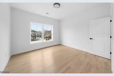 302 West Ln, Clark Township, NJ 07066 - Photo 20