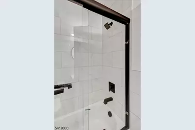 54 Holland St, Newark, NJ 07103 - Photo 22