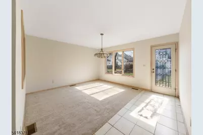 535 Yorktown Rd, Union Township, NJ 07083 - Photo 4