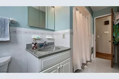 96 Lions Head Dr, Wayne, NJ 07470 - Photo 16