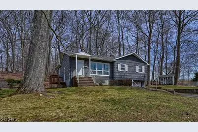 96 Lions Head Dr, Wayne, NJ 07470 - Photo 2