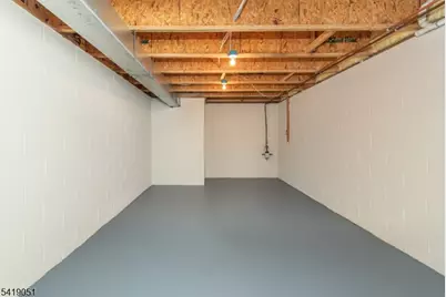 185 Crown Point Rd, Parsippany, NJ 07054 - Photo 20