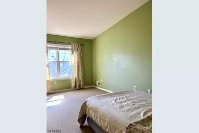 39 Rozalyn Ln, Old Bridge Township, NJ 08879 - Photo 12