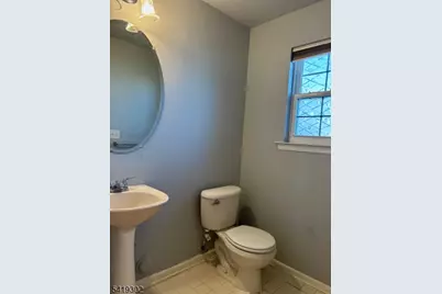 39 Rozalyn Ln, Old Bridge Township, NJ 08879 - Photo 6