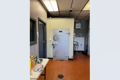 71 Pine St, Montclair, NJ 07042 - Photo 6