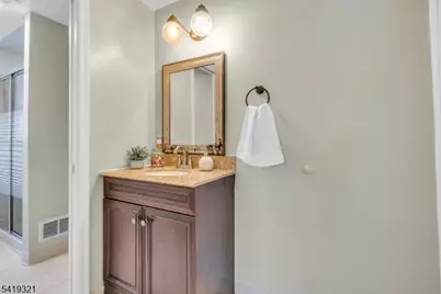 154 Watchung Dr, Hawthorne, NJ 07506 - Photo 22