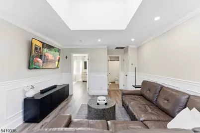 779 Riverside Ave, Lyndhurst Township, NJ 07071 - Photo 10