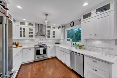 8 Governor Rd, Readington Twp., NJ 08822 - Photo 18