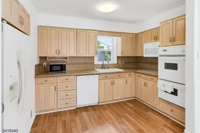 80 White Meadow Rd, Rockaway Township, NJ 07866 - Photo 10