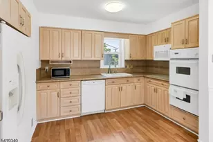 80 White Meadow Rd, Rockaway Township, NJ 07866 - Photo 10