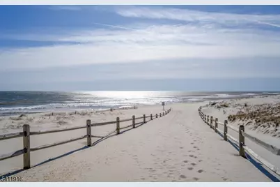 363 Roberts Ave, Berkeley Township, NJ 08752 - Photo 24