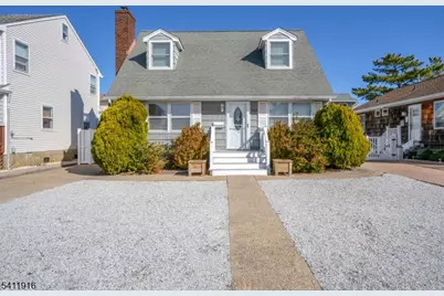 363 Roberts Ave, Berkeley Township, NJ 08752 - Photo 2