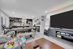 241 Orange St, Dunellen, NJ 08812 - Photo 12