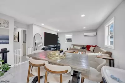 241 Orange St, Dunellen, NJ 08812 - Photo 10