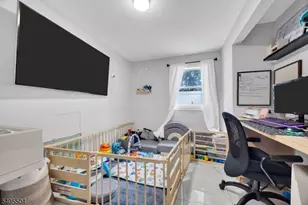 241 Orange St, Dunellen, NJ 08812 - Photo 16