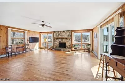 27 Plaza Dr, Hampton Township, NJ 07860 - Photo 34