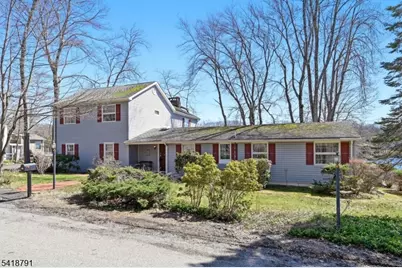 27 Plaza Dr, Hampton Township, NJ 07860 - Photo 2