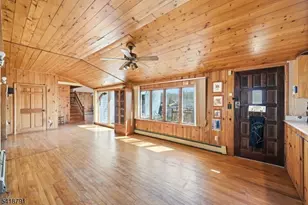 27 Plaza Dr, Hampton Township, NJ 07860 - Photo 12