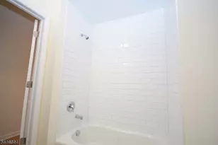 105 Center St, Garwood, NJ 07027 - Photo 6