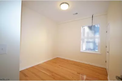 105 Center St #2, Garwood, NJ 07027 - Photo 4