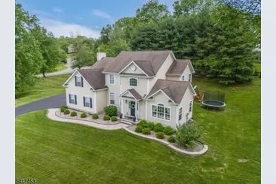 6 Columbine Ct, Raritan Township, NJ 08822 - Photo 2